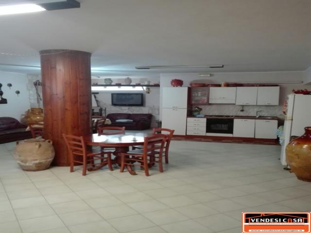 Case - Appartamento tre vani + acc. zona convitto