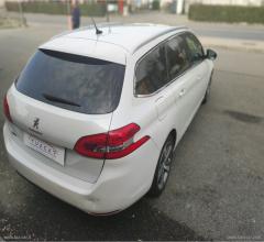 Auto - Peugeot 308 bluehdi 120 s&s eat6 sw allure