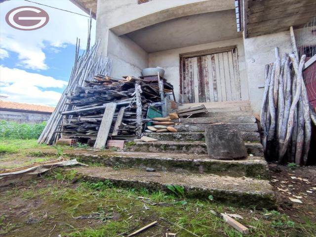 Appartamenti in Vendita - Casa indipendente in vendita a cinquefrondi centrale