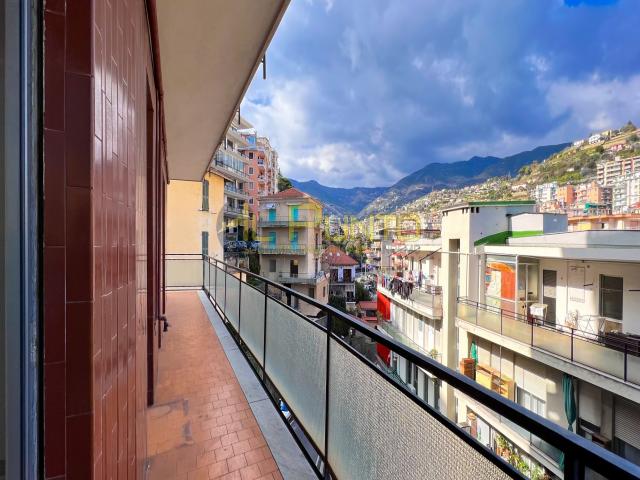 Case - Sanremo bilocale a 350 mt dalla piazza del mercato