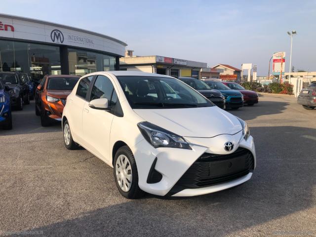 Auto - Toyota yaris 1.5 5p. active