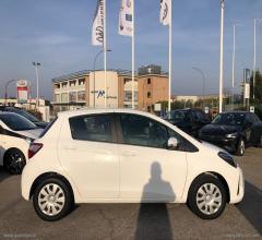 Auto - Toyota yaris 1.5 5p. active