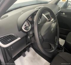 Auto - Peugeot 207 1.4 vti 95 cv sw x line