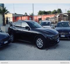 Auto - Maserati levante v6 diesel awd 250 cv