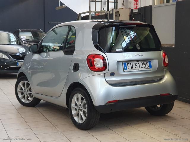 Auto - Smart fortwo eq passion