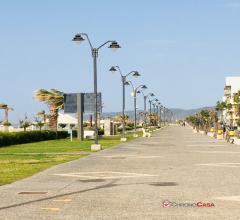 Venetico marina, trivani arredato con terrazzo