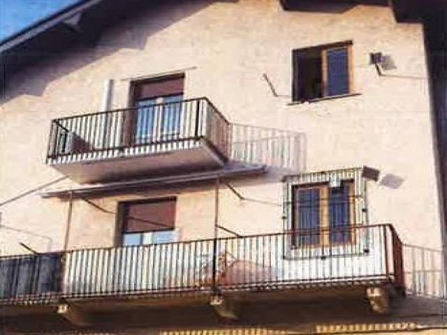Abitazione di tipo civile - via garibaldi 21 Case - Abitazione di tipo civile - via garibaldi 21