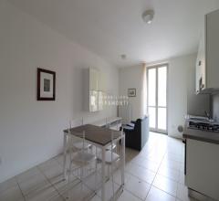 Case - Bilocale arredato, con cortile privato