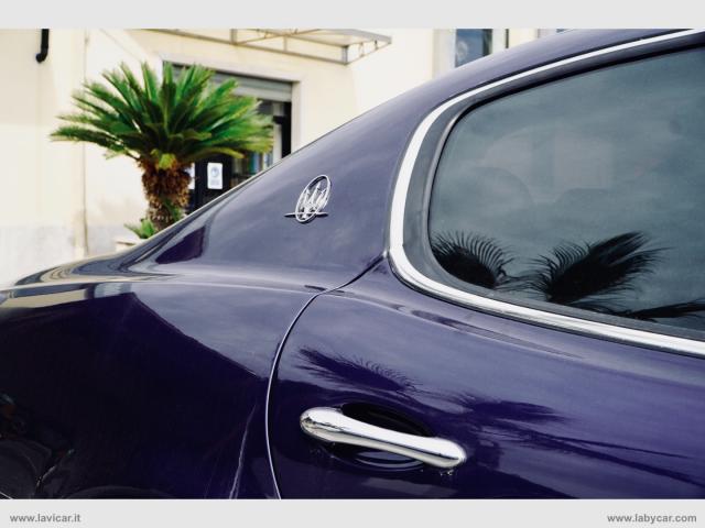 Auto - Maserati quattroporte 4.2 v8