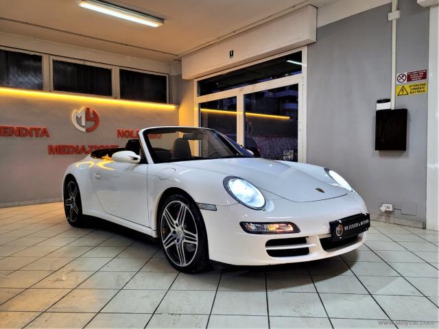 Auto - Porsche 997 carrera 4s cabriolet