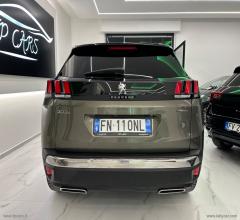 Auto - Peugeot 3008 bluehdi 120 s&s eat6 gt line