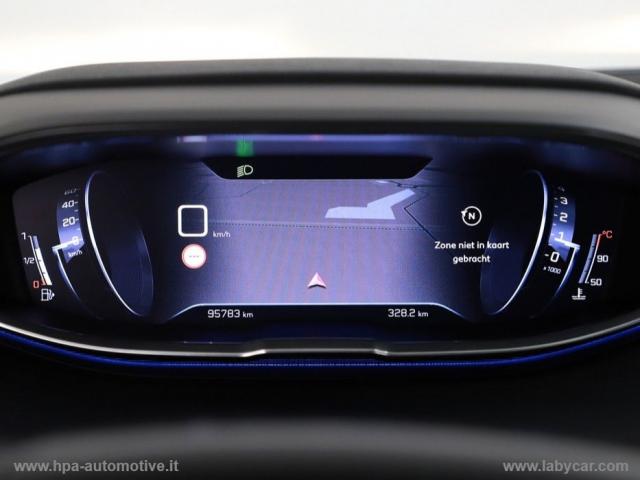 Auto - Peugeot 3008 bluehdi 120 s&s business navi led sensori telecamera