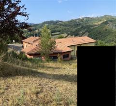 Case - Agriturismo con ristorante e terreno di 3.5 ettari