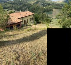 Case - Agriturismo con ristorante e terreno di 3.5 ettari