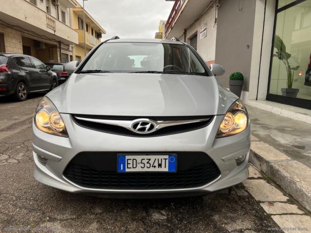 Auto - Hyundai i30 1.6 crdi vgt 16v 90 cv