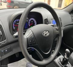 Auto - Hyundai i30 1.6 crdi vgt 16v 90 cv