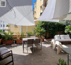Case - Vendita villa / indipendente unifamiliare con terrazzi e giardino  ,posillipo ,napoli .