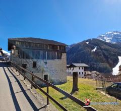 Ponte di legno temù vendesi panoramica casa con terreno