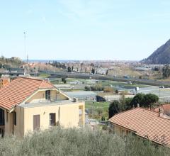 Appartamento bilocale con terrazza in vendita a villanova d'albenga