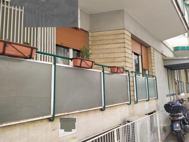 Case - Via libertà/via giovanni bonanno - 5 vani con 2 terrazzi