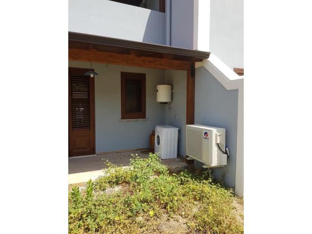 Case - Campofelice di roccella/villaggio mareluna - villa con spazi esterni.