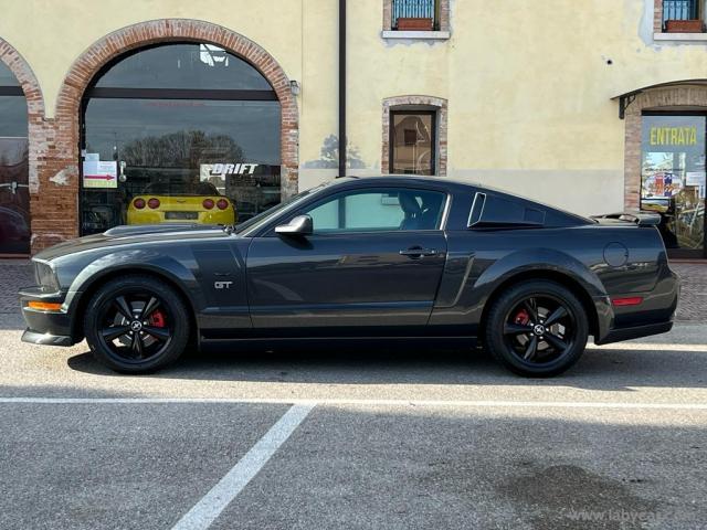 Auto - Ford mustang 4.6 v8 gt coupe' manuale