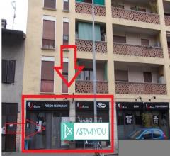 Case - Negozio all'asta in via sempione 43, pero (mi)