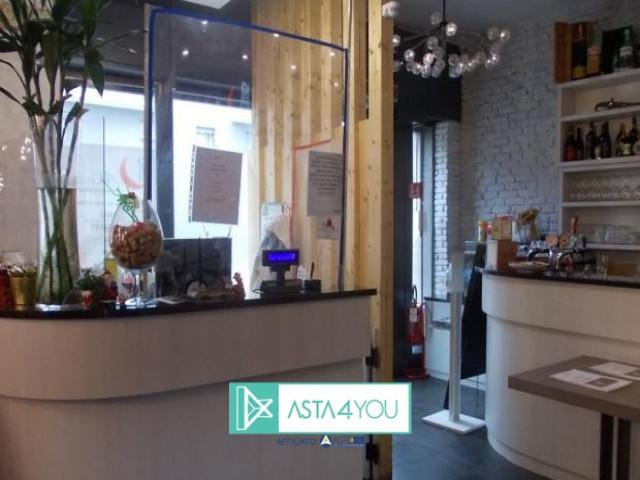 Case - Negozio all'asta in via sempione 43, pero (mi)