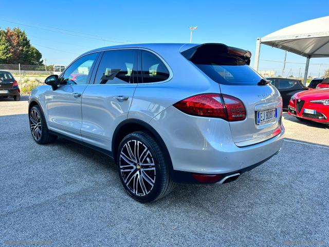 Auto - Porsche cayenne 3.0 diesel