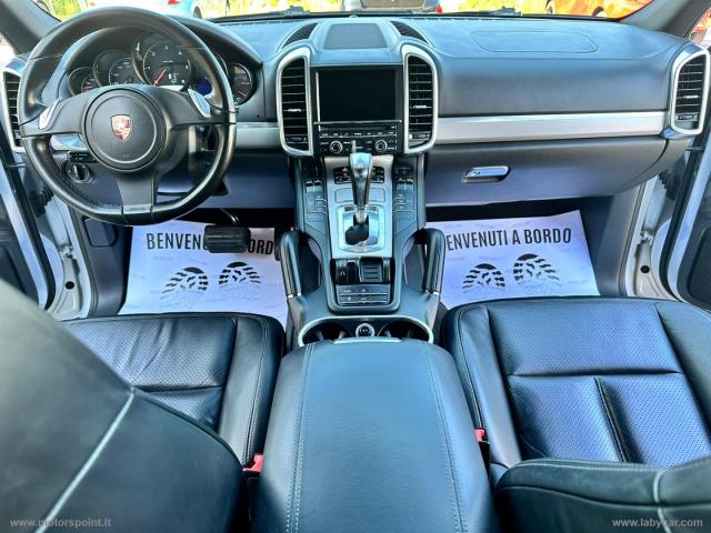 Auto - Porsche cayenne 3.0 diesel