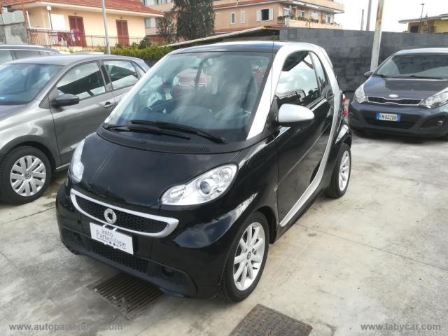 Smart fortwo 1000 52 kw mhd coupÃ© passion