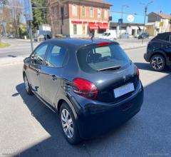 Auto - Peugeot 208 puretech 68 5p. active