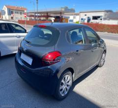 Auto - Peugeot 208 puretech 68 5p. active