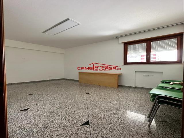 Appartamenti in Vendita - Ufficio in affitto a taranto viale virgilio