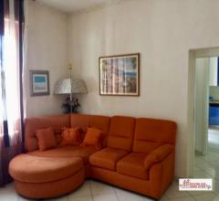 Case - Trilocale in villa con giardinetto a casorezzo