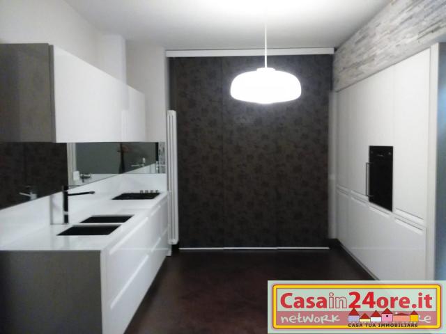 Case - Carrara bellissimo appartamento in ottime condizioni