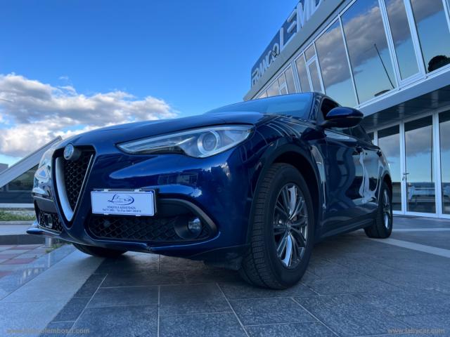 Auto - Alfa romeo stelvio 2.2 t.diesel 180cv at8 rwd super