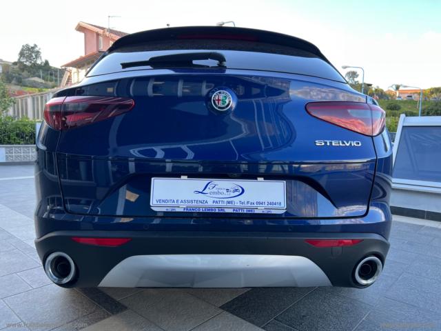 Auto - Alfa romeo stelvio 2.2 t.diesel 180cv at8 rwd super