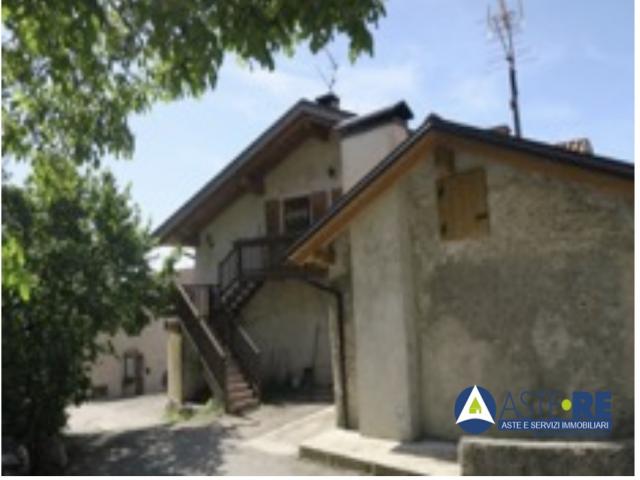Appartamento - frazione monte terlago, via dei frati 4 Case - Appartamento - frazione monte terlago, via dei frati 4