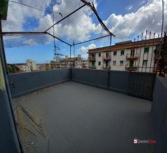 Appartamenti in Vendita - Provinciale, semindipendente con terrazzo a livello