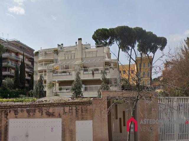 Case - Appartamento piano terra con corte
