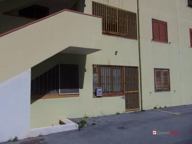 Case - Acqualadrone ,appartamento di circa 65 mq,piÙ balcone panoramico e posto auto