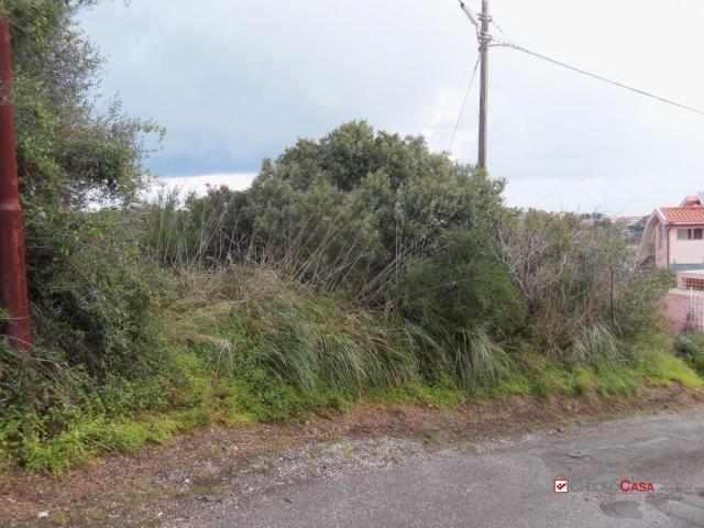 Case - Faro superiore, terreno agricolo di ampia metratura