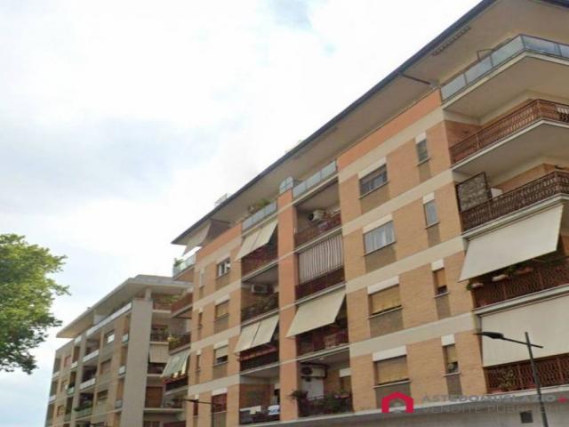 Case - Appartamento con balconi