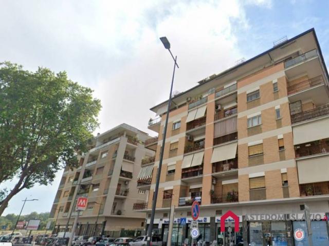 Case - Appartamento con balconi