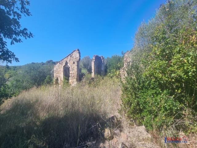 Rudere panoramico caletta terra