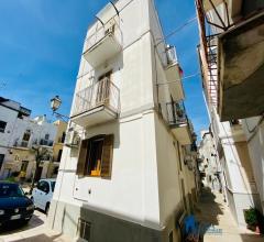 Casa indipendente con terrazzo attrezzato