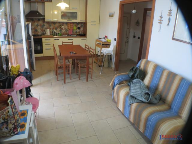 Case - Zona mare-grande appartamento 110 mq.-buono stato-