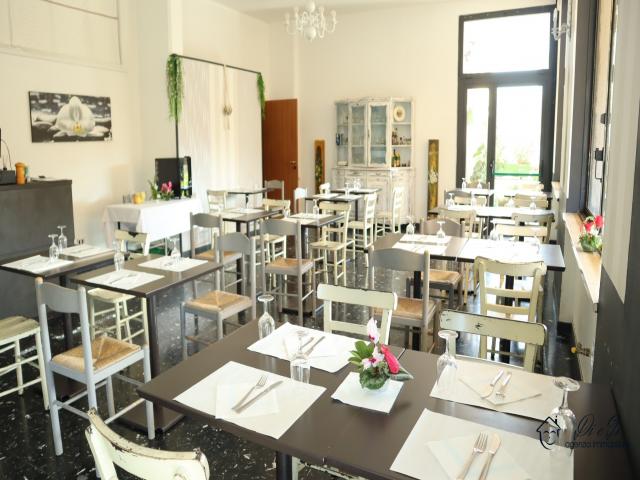 Case - Ristorante pizzeria in vendita a villanova d'albenga