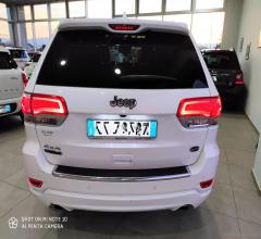 Auto - Jeep gr. cherokee 3.0 v6 crd 250 mjt ii overl